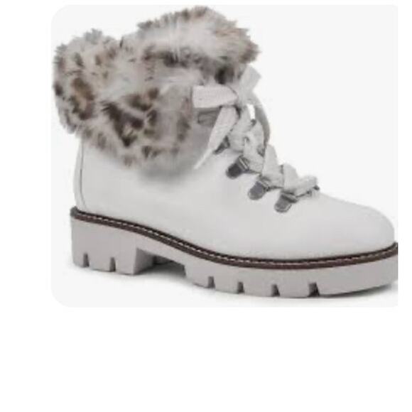 White Mountain Women's Glamorous Ankle White Boot with Cheetah Fur Size 9M US - Picture 1 of 11